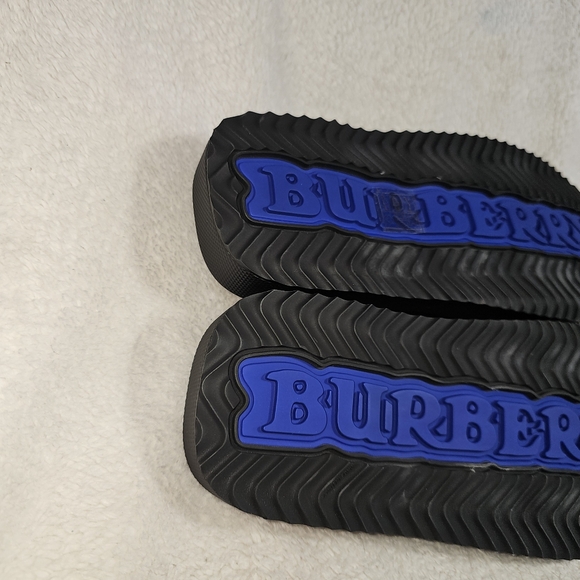 Burberry Leather Slab Knight Slides Leather Black Size 39eu 9us - Picture 14 of 15